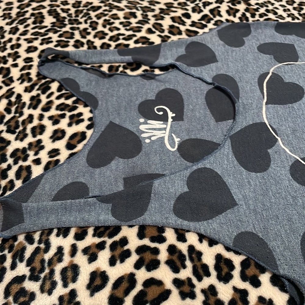 FRIDA KAHLO Tank Top Stretch Heart Grey Large Handmade Heart Mexican Latinx LA - Picture 13 of 13